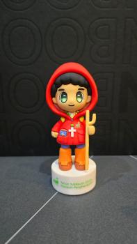 Figurine Fe tinggi 12 cm